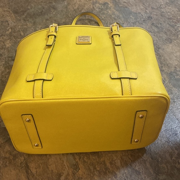 Dooney & Bourke tote - Picture 4 of 4